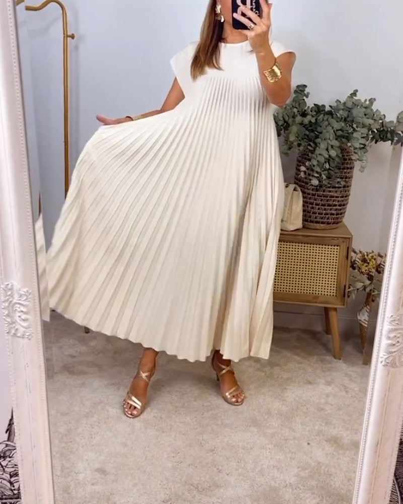 Livia | Timeless Pleated Maxi
