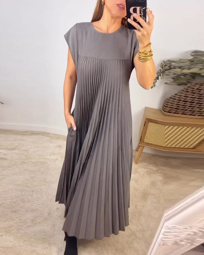 Livia | Timeless Pleated Maxi