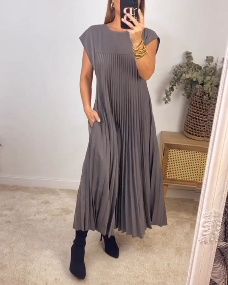 Livia | Timeless Pleated Maxi